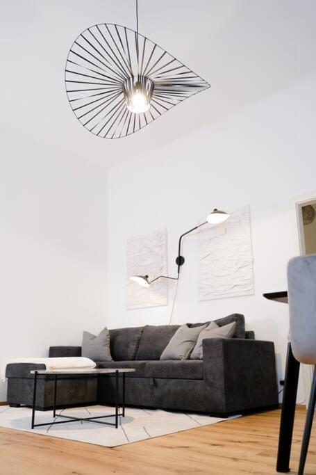 Zentrale & Ruhige 2 Zimmer - 42M² Apartamento Viena Exterior foto